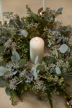 Load image into Gallery viewer, Centerpiece Wreath
